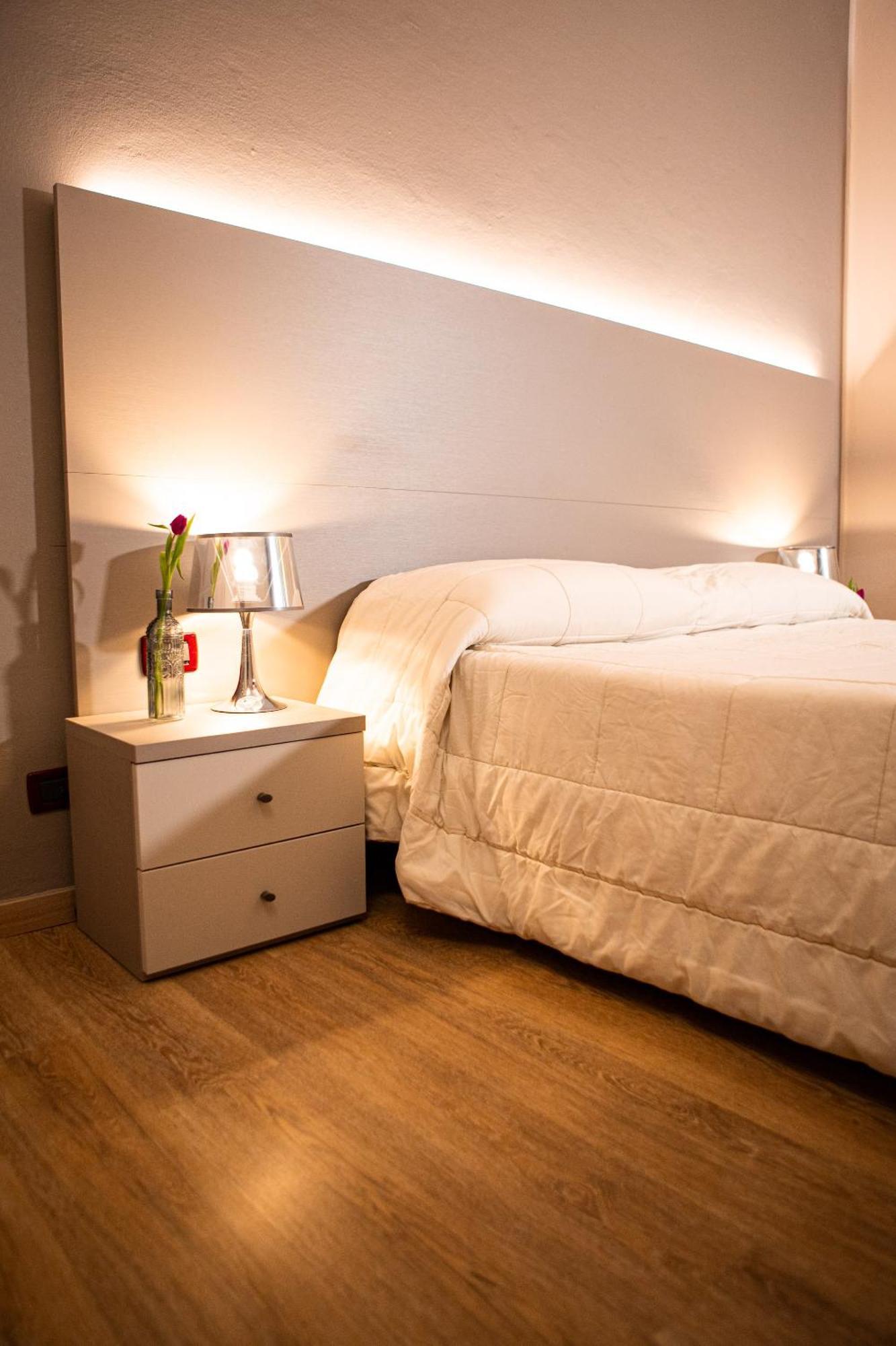 Hotel Italia Леричи Екстериор снимка
